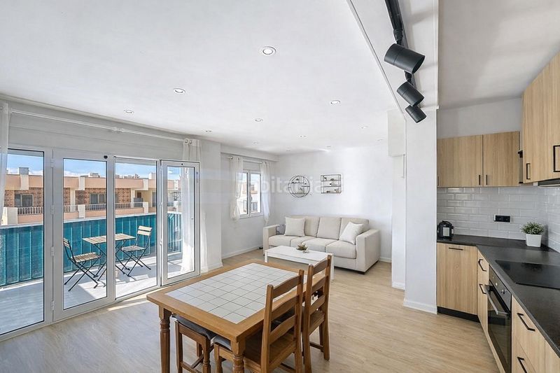 Foto 7aef6934-ae4d-4608-b150-d229cfb363f4. Pis a Oliva playa Oliva