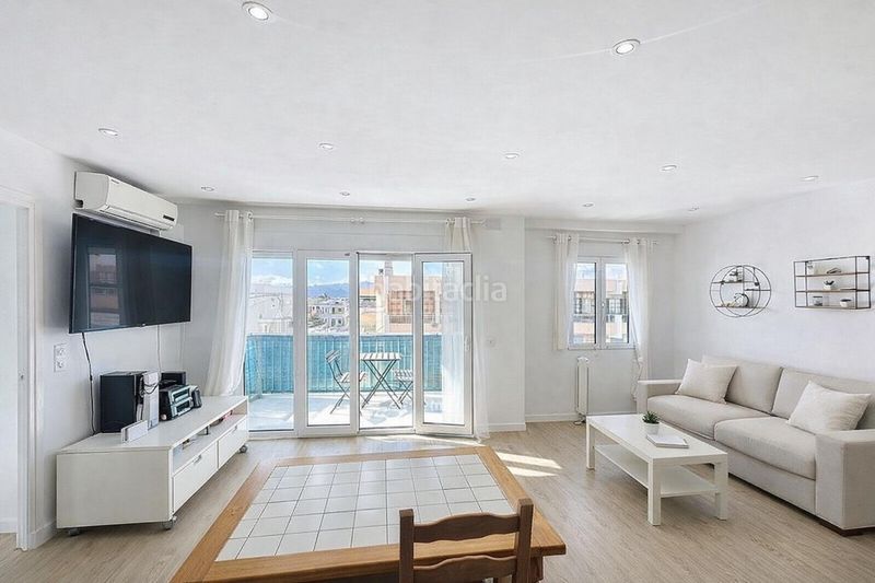 Foto fd5bf72d-763e-424f-96d3-bbc78a0c080d. Pis a Oliva playa Oliva