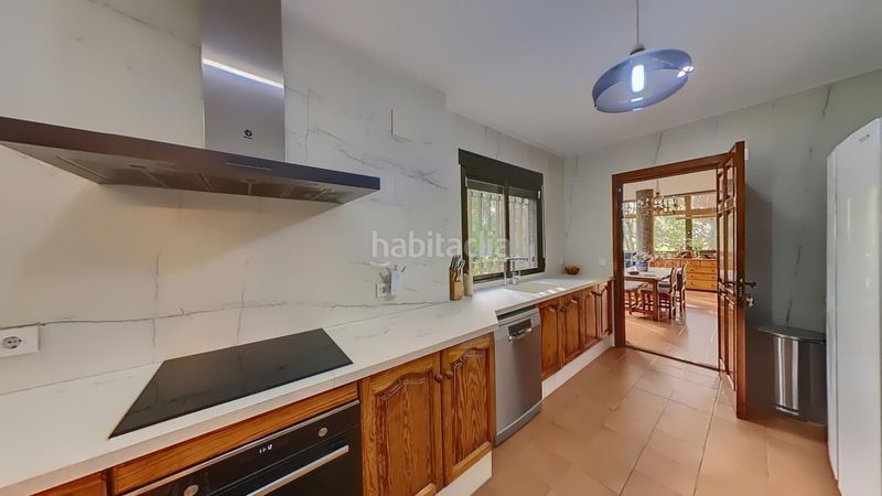 Foto 07922893-cc82-483d-89ac-6d4b8cd43f70. Casa amb calefacció aparcament piscina a Torre en Conill-Cumbres de San Antonio Bétera