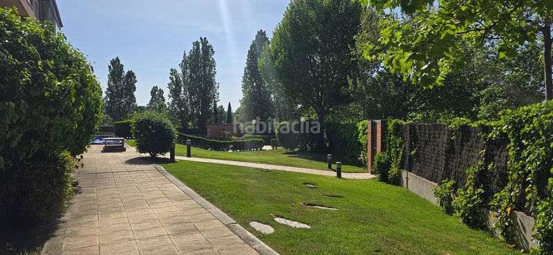 Foto 5011ad19-df26-4cf6-900d-9ba174137a66. Pis amb calefacció aparcament piscina a El Burgo Rozas de Madrid (Las)