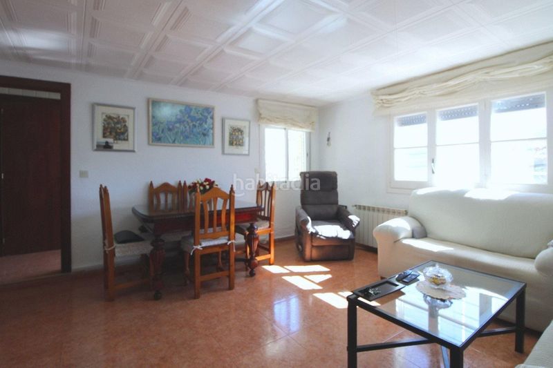 Foto 50bae5ee-fd6f-4bc6-af91-28e91eeed1c5. Casa amb calefacció aparcament a Aiguaviva Parc Vidreres
