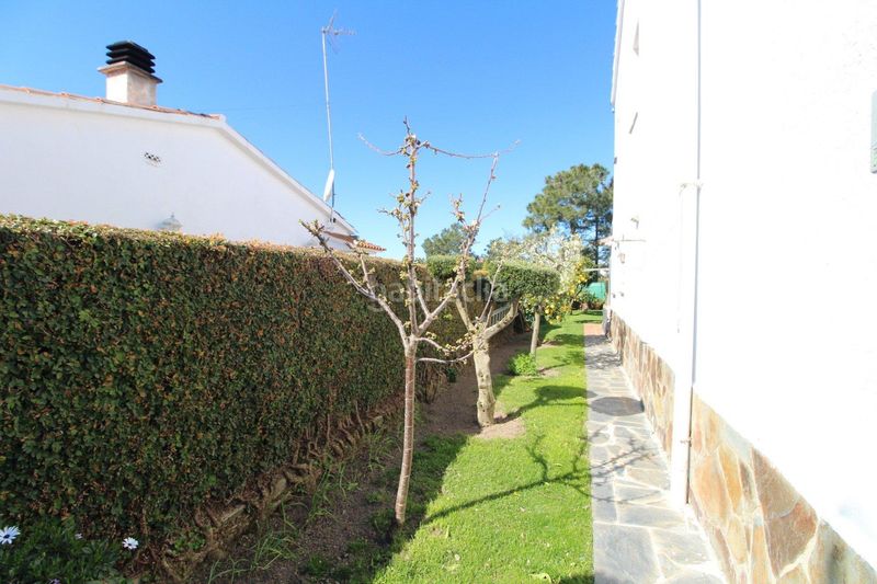 Foto 8b59b7f1-67a4-475f-9aef-624bc0cb7698. Casa amb calefacció aparcament a Aiguaviva Parc Vidreres