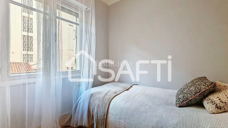 Foto bf7a6ea0-dcd4-4350-8119-59bd0e729ea7. Flat in El Coto Gijón