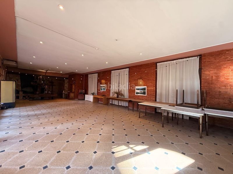 Foto 6580dd05-e775-4424-abac-76d75f5e5b96. Edificio in Darnius