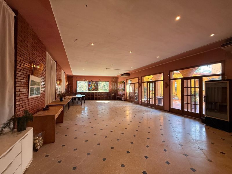 Foto ce9b8f8b-fc5e-489a-a7a5-23bc82481e37. Edificio en Darnius