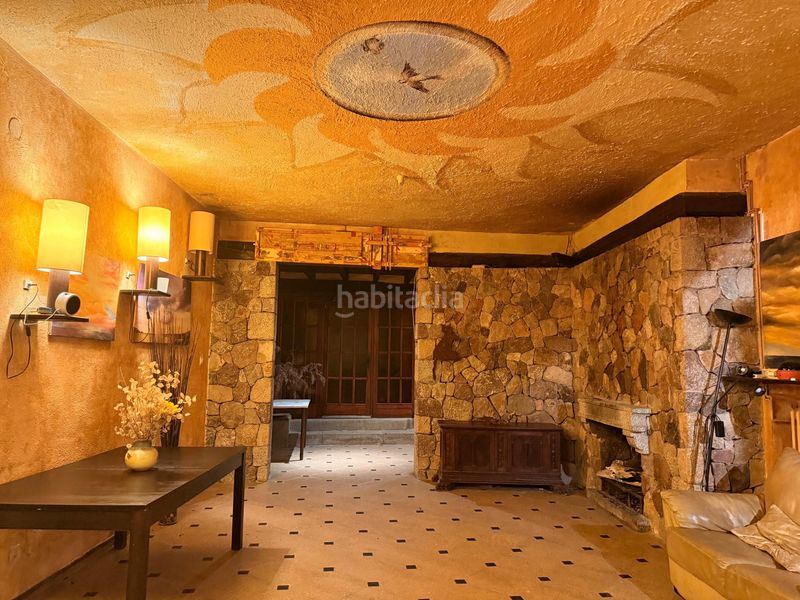 Foto 63e43829-5cc6-44dc-9a01-ea7a3dcddd92. Edifici a Darnius