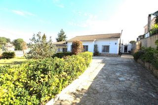Casa a Montbarbat