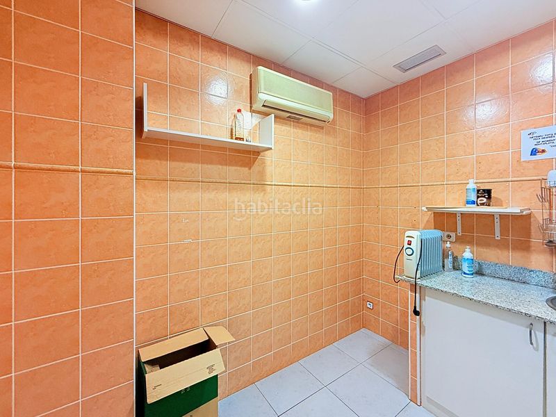 Foto b91c0dbb-8278-4ee8-ba8b-ab23301d635f. Edifici a Sant Andreu de la Barca