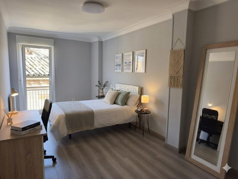 Foto b5b9ea8c-dab0-4a2b-92d4-1e80acd2a9d1. Pis a Casco Antiguo Huesca