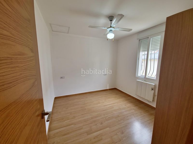 Foto 07525ba1-9000-4efd-acdf-302b2d46fe9b. Casa adossada amb calefacció a Molinaseca