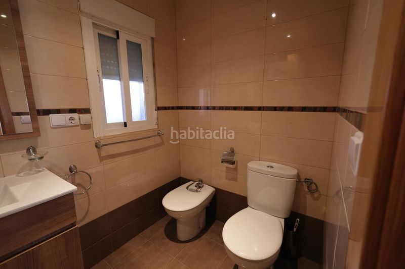 Foto 38679b69-c520-4494-8449-6a326243df76. Casa adossada amb calefacció a Molinaseca