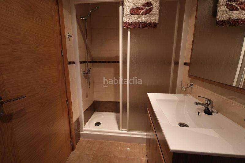 Foto d7c218ae-2ef5-4488-bde4-27d067ae2c12. Casa adossada amb calefacció a Molinaseca