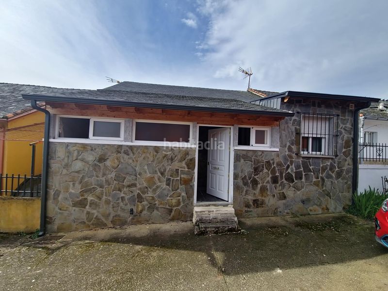 Foto d96875a6-2182-4194-bc33-e0744bbb8e11. Casa adossada amb calefacció a Molinaseca