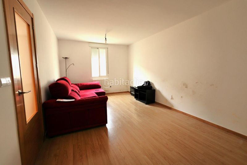 Foto f348d178-1b91-4244-9504-3895be11f433. Casa adossada amb calefacció a Molinaseca