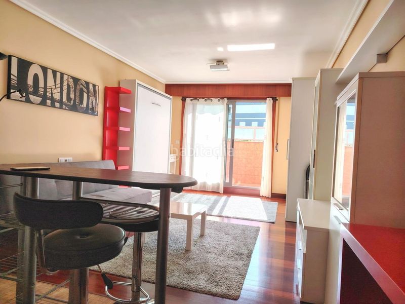 Foto 4784f298-37db-4a0a-bcaf-4417f5193850. Estudi amb calefacció aparcament a Sardoma - Castrelos Vigo