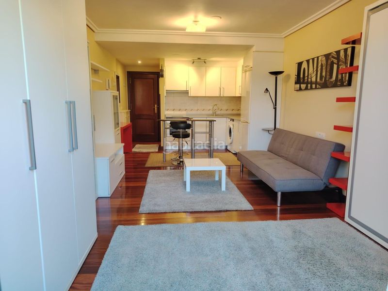 Foto e35778fb-fa01-422d-b42f-32eda63a8346. Estudi amb calefacció aparcament a Sardoma - Castrelos Vigo