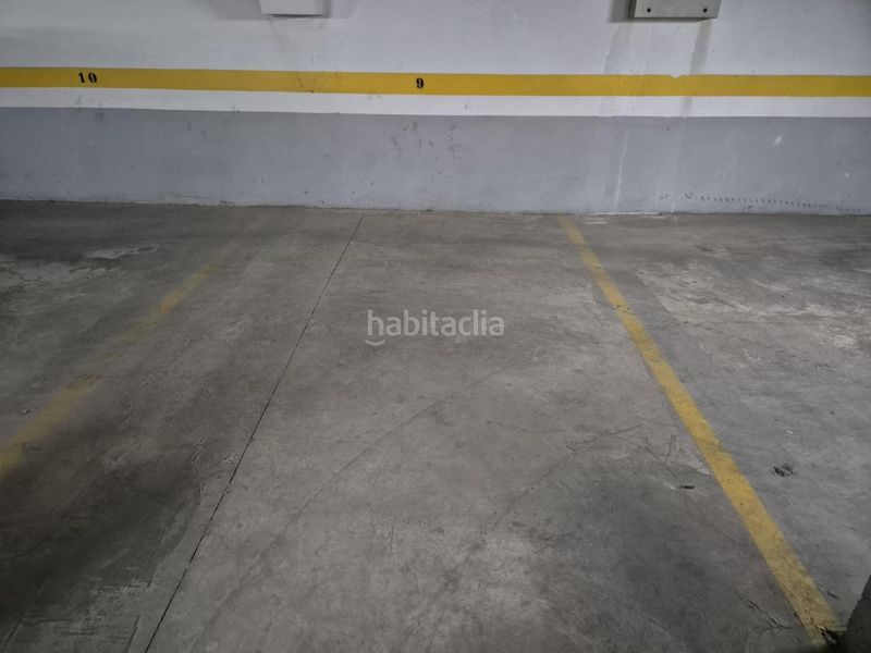 Foto a1aa923a-ead1-435d-8c91-e7ea09df0542. Aparcament cotxe a Centro puerto Sagunt