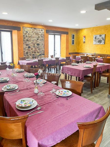 Foto c22fd5ec-3d80-4758-b594-4997574b42ca. Edifici a Rioseco de Tapia