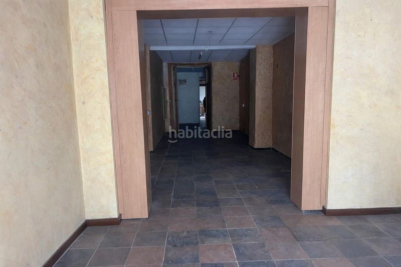 Foto 2704da8a-b0b6-4a24-8b62-cd222abc42f1. Casa adossada a Almansa