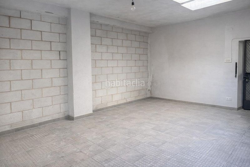 Foto a900c40e-4464-423d-bed2-2bb963b02220. Casa adossada a Almansa