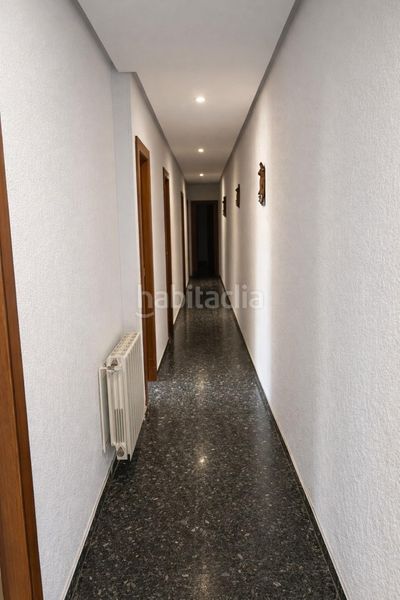 Foto af9dfd0a-996a-4bcf-a33b-d2d3b9ec1c82. Casa adossada a Almansa