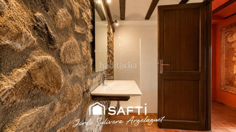 Foto 0ab406c9-049d-4f6b-b75d-2a3c44d9ebfb. Casa aparellada amb calefacció aparcament piscina a Cantallops