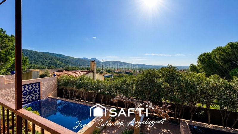 Foto 6244a820-038d-4443-a569-461ed64f32e2. Casa aparellada amb calefacció aparcament piscina a Cantallops