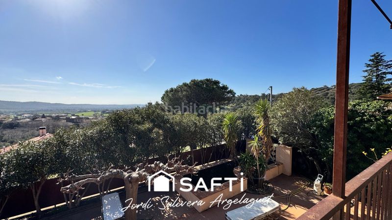 Foto 84fb2079-f7a0-44c9-b452-0e71d4e94aad. Casa aparellada amb calefacció aparcament piscina a Cantallops