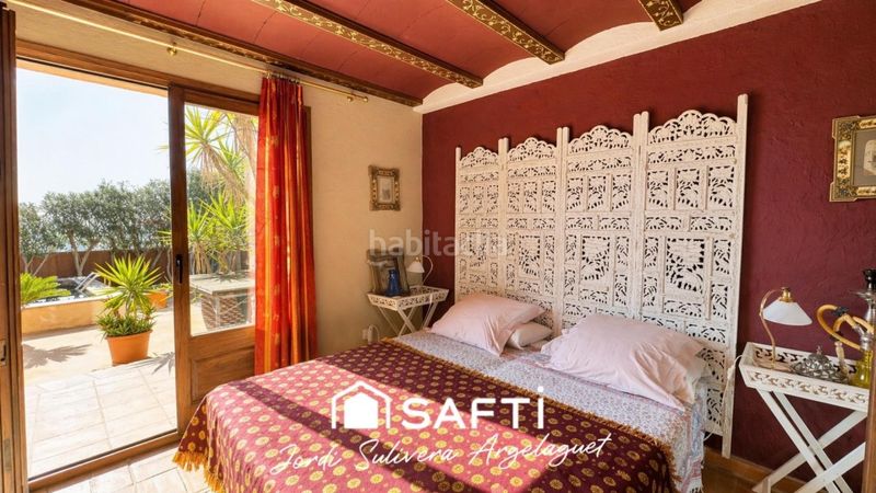 Foto ab00b525-5791-4982-87f7-fa64d641d356. Casa aparellada amb calefacció aparcament piscina a Cantallops