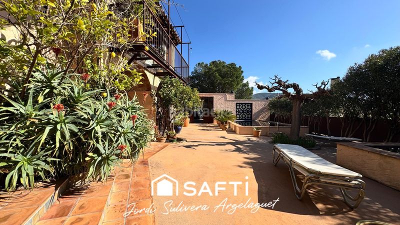 Foto baddb0a5-8034-4e25-b925-64478e83e6b2. Casa aparellada amb calefacció aparcament piscina a Cantallops