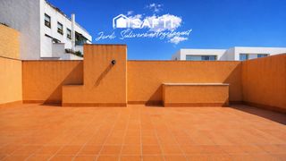 Etagenwohnung in Eixample Sud-Migdia