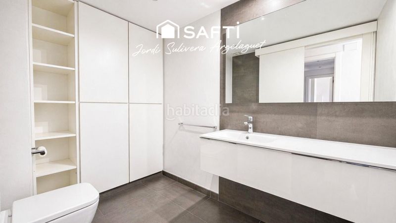 Foto 396b1934-12ad-4a19-a311-9dda5a10a9b8. Flat with heating in Eixample Sud-Migdia Girona