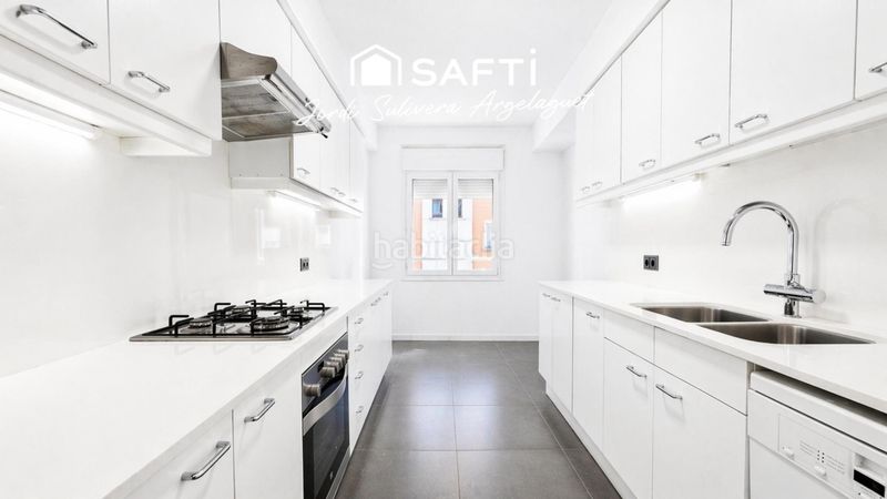 Foto ac80c69c-c654-4f90-9e23-fab1e0944ba1. Flat with heating in Eixample Sud-Migdia Girona