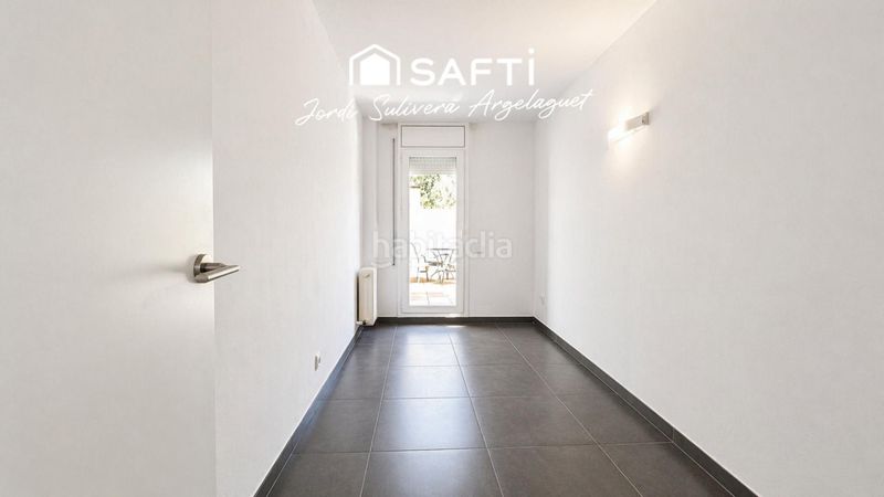 Foto c3bb0473-bd51-4308-a39e-c62d426d26c0. Flat with heating in Eixample Sud-Migdia Girona