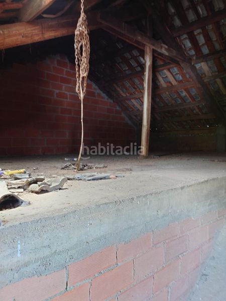 Foto 6d450b1f-0e2a-46e4-ab73-2b876293fe1f. Casa amb aparcament a Cacabelos