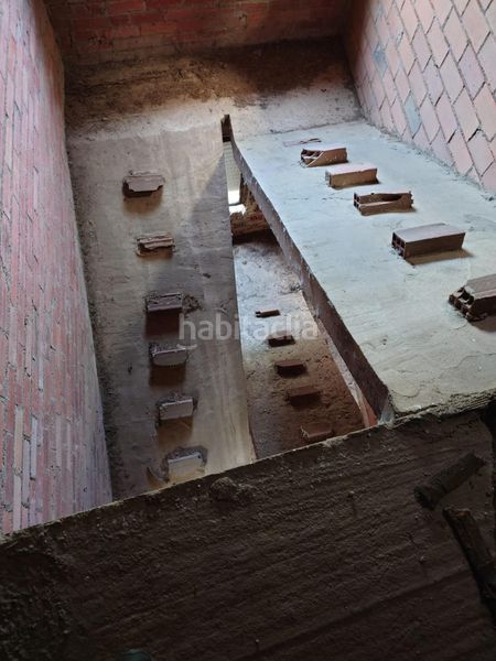 Foto 6eaf3612-d93b-45cf-bd58-0d773acf8a2c. Casa amb aparcament a Cacabelos