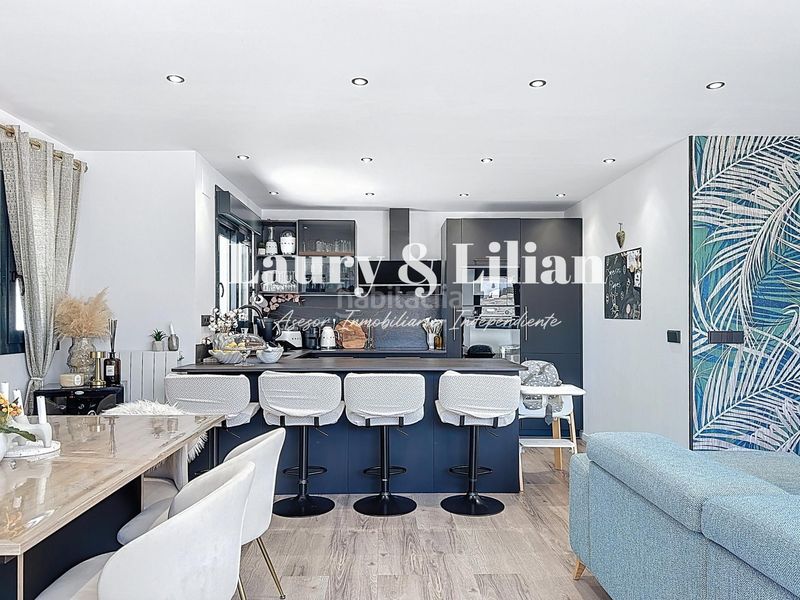 Foto 48df2212-76b3-4a71-bdd6-e8ffdbf4fe8f. Casa amb piscina a Sant Maurici Empuriabrava