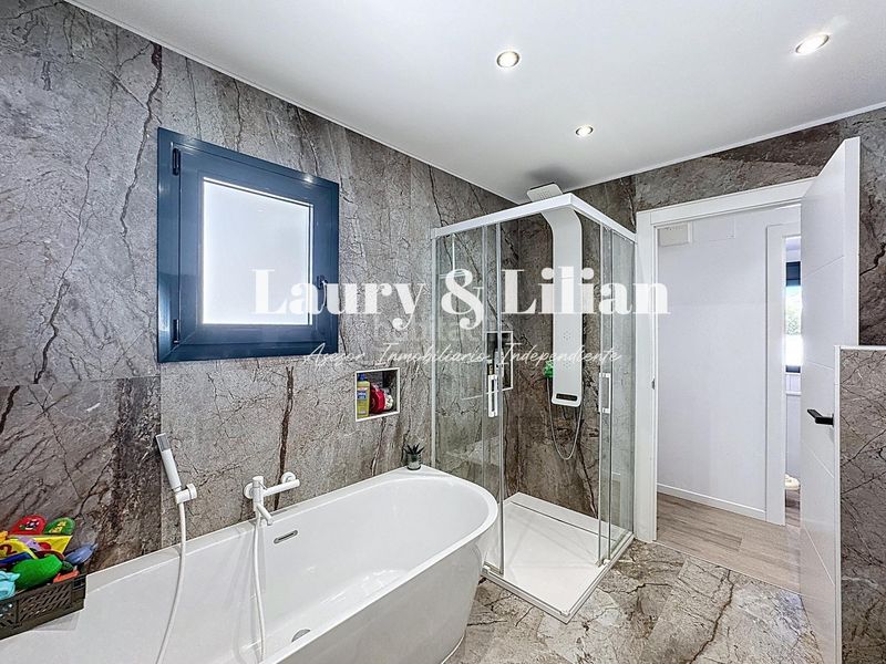 Foto 5b41e428-4396-46e0-8445-49d7cb9a3d11. Casa amb piscina a Sant Maurici Empuriabrava