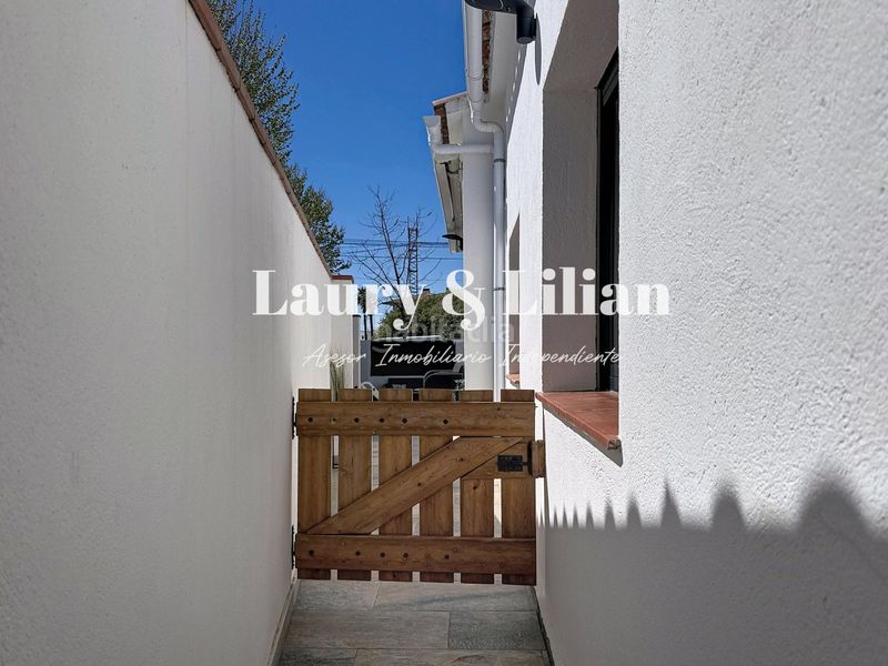 Foto d27b01c6-abf3-4858-9eb7-ad50f18f508a. Casa amb piscina a Sant Maurici Empuriabrava