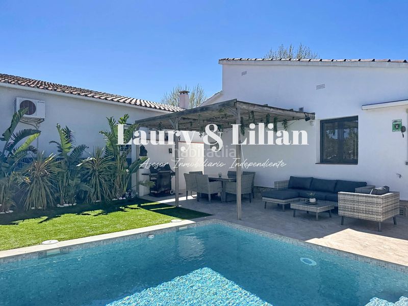 Foto f2c76aef-26f5-4b55-85b9-fd3f970e7ec5. Casa amb piscina a Sant Maurici Empuriabrava