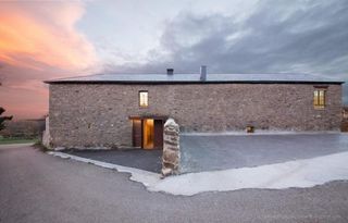 House in Santa María de Ordás