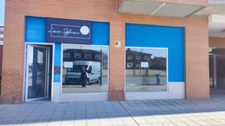Locale commerciale in El Soto