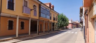 Attique à Mansilla de las Mulas