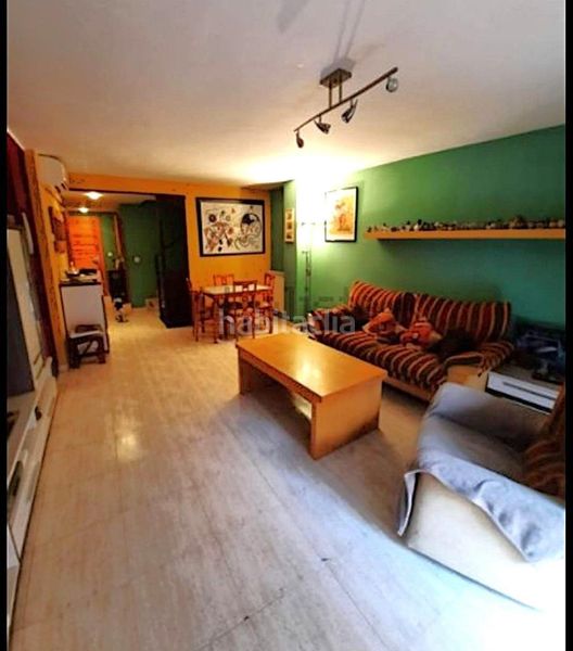 Foto 055c59d4-75a6-410f-99a0-ba05dfcef9bf. Casa adossada amb aparcament a Zuera