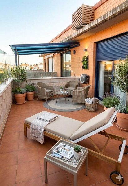 Foto a06733fa-0102-4028-902e-ee7e8b6f47fd. Casa adossada amb aparcament a Zuera