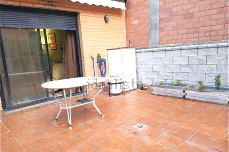Foto de39e8e6-1b2c-4962-ad4f-73d049c29d93. Casa adossada amb aparcament a Zuera