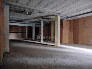 Geschäftsraum in O Milladoiro