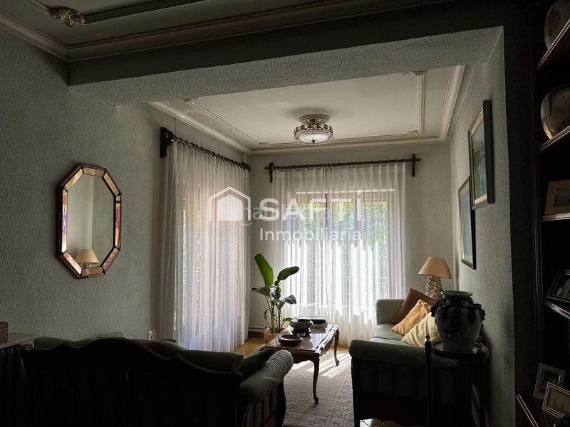 Foto 141a1cb7-e30f-41e8-a59f-388df4e85f3a. Casa amb piscina a Monòver