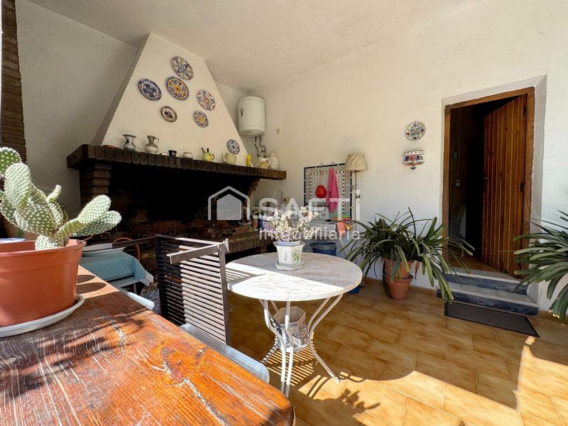 Foto 4516940b-d057-4d85-9d24-3cff0576c99e. Casa amb piscina a Monòver