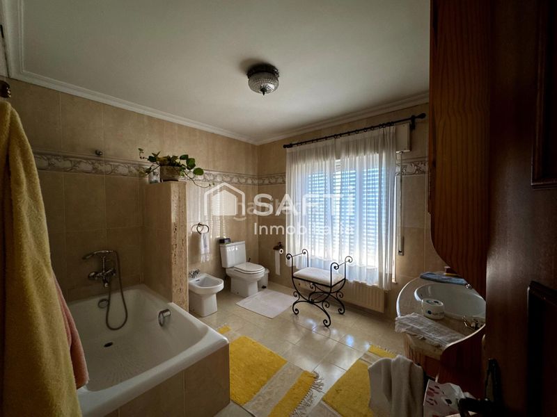 Foto 63f18ce8-359d-4537-81b4-5476d86aa190. Casa amb piscina a Monòver